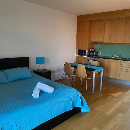 Gemini Superior & Yacht *