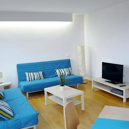 Gemini Superior & Yacht