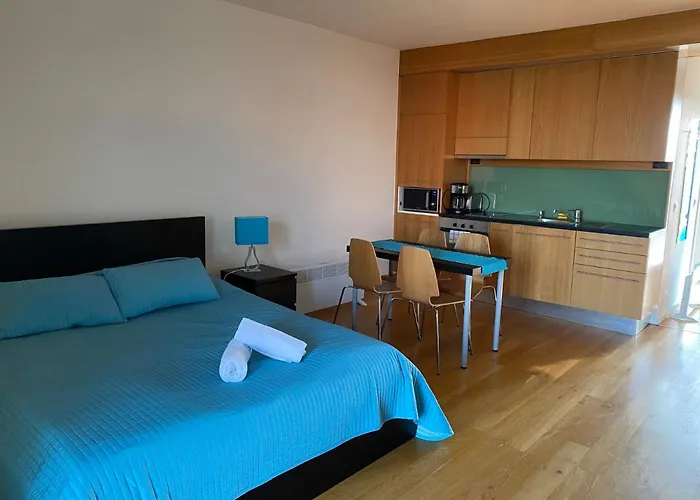 Gemini Superior & Yacht *