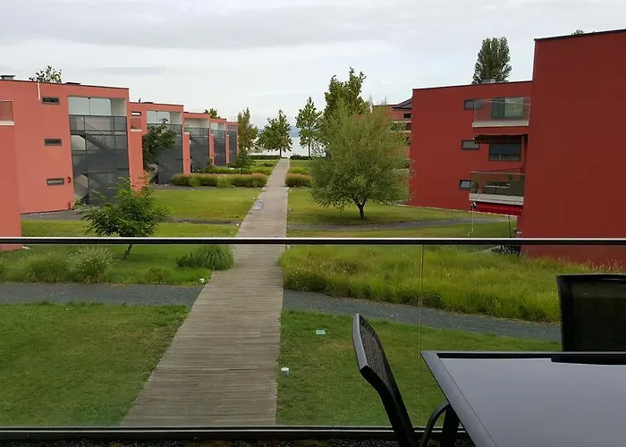 Gemini Superior & Yacht דירה