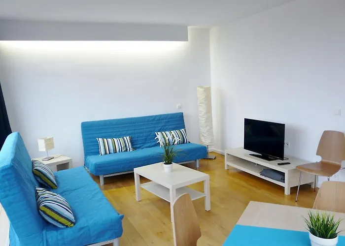 Gemini Superior & Yacht